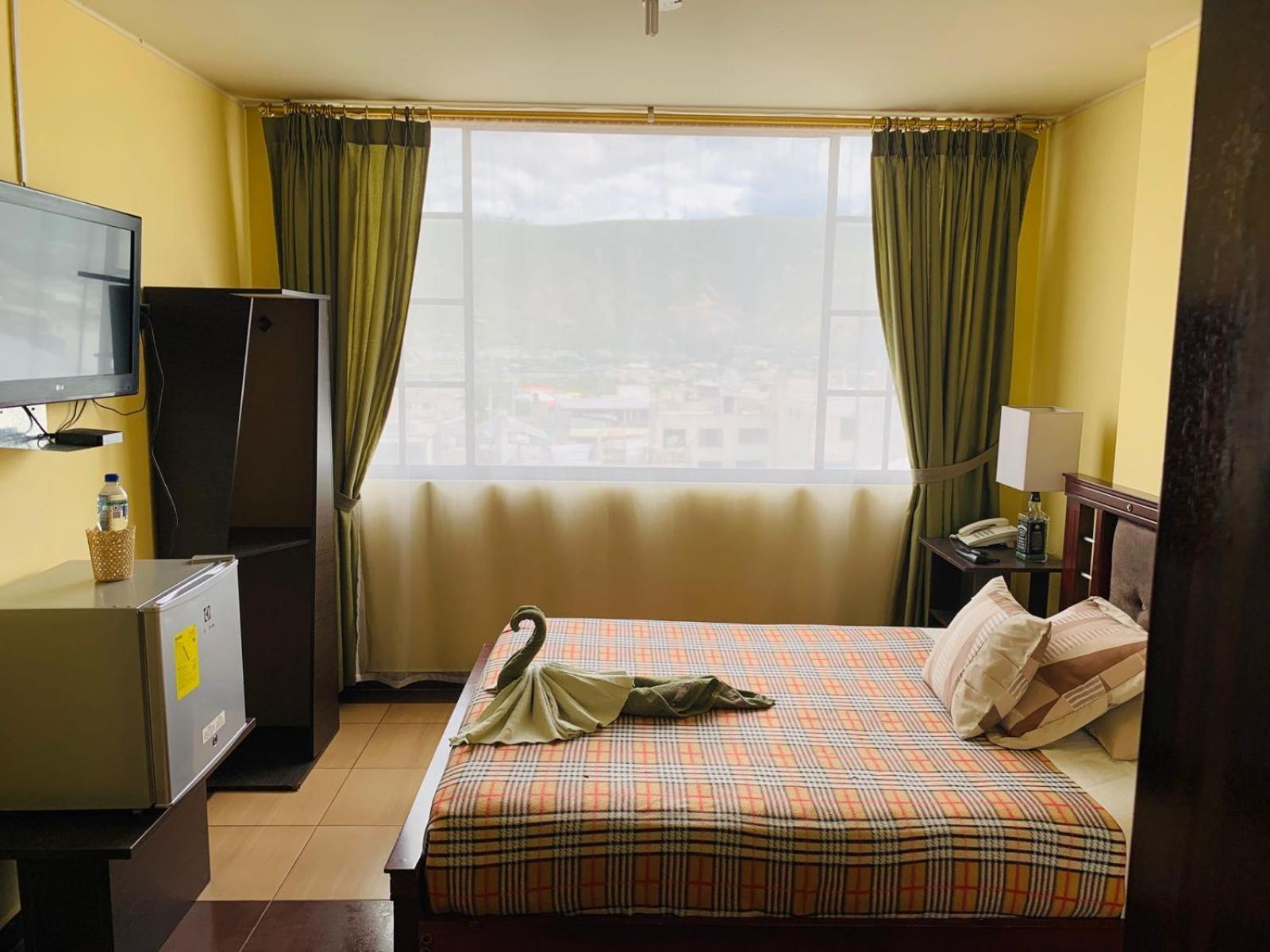 Dos Hemisferios Hotel Quito
